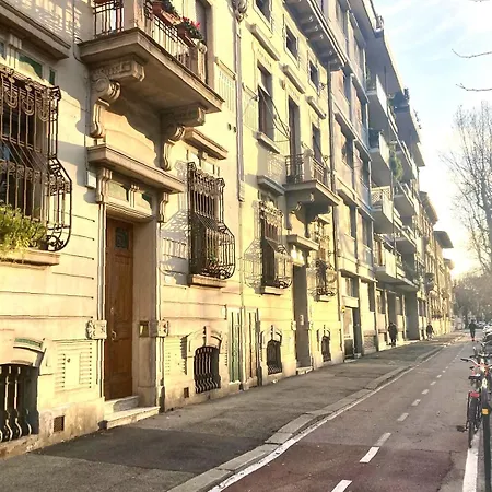 Mazzini Charming Getaway With Courtyard فلورنس