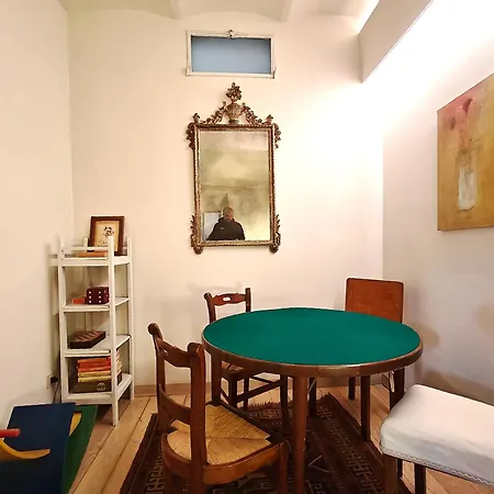 Mazzini Charming Getaway With Courtyard فلورنس