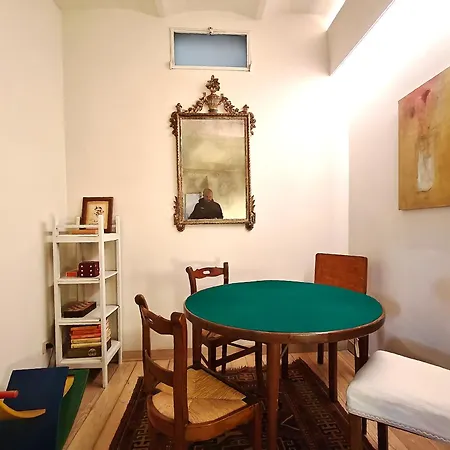 Mazzini Charming Getaway With Courtyard فلورنس
